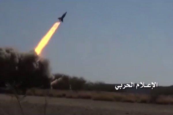 شلیک 3 موشک زلزال1 به سمت مواضع متجاوزان در عسیر شلیک 3 موشک زلزال1 به سمت مواضع متجاوزان در عسیر