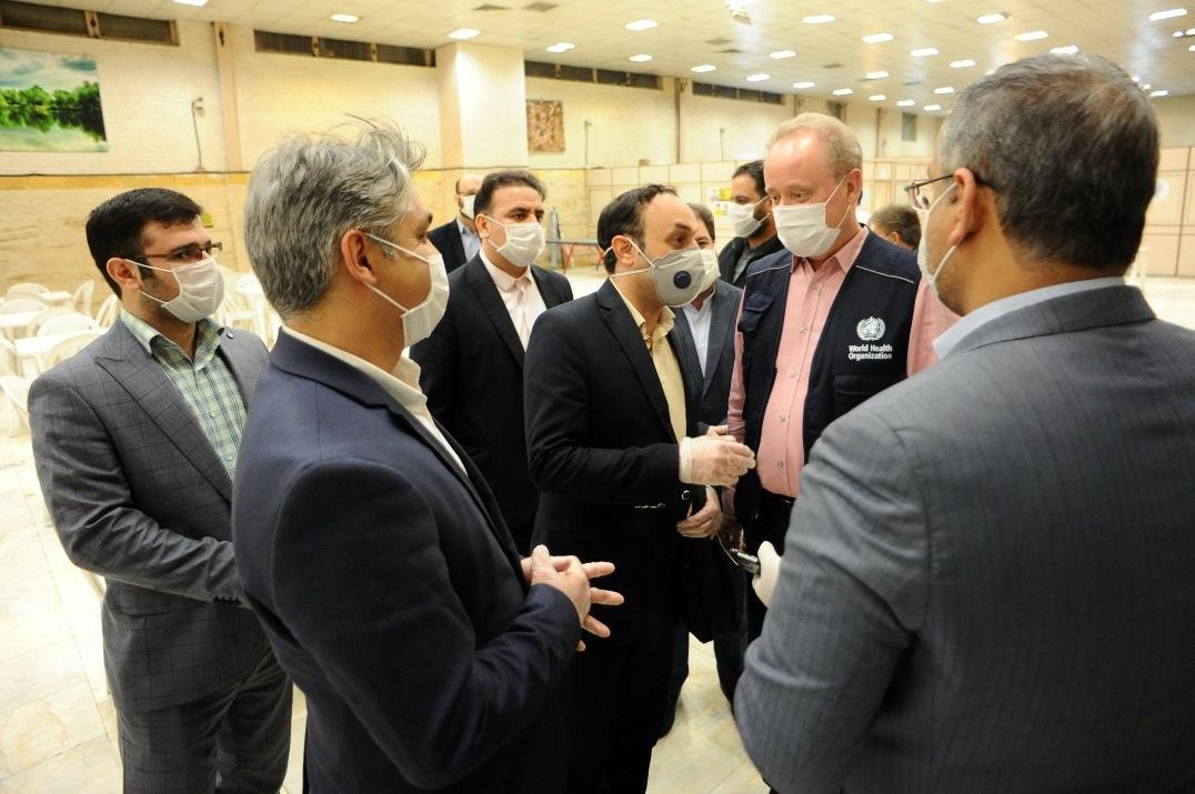 بازدید نماینده سازمان جهانی بهداشت از یک گرمخانه در تهران