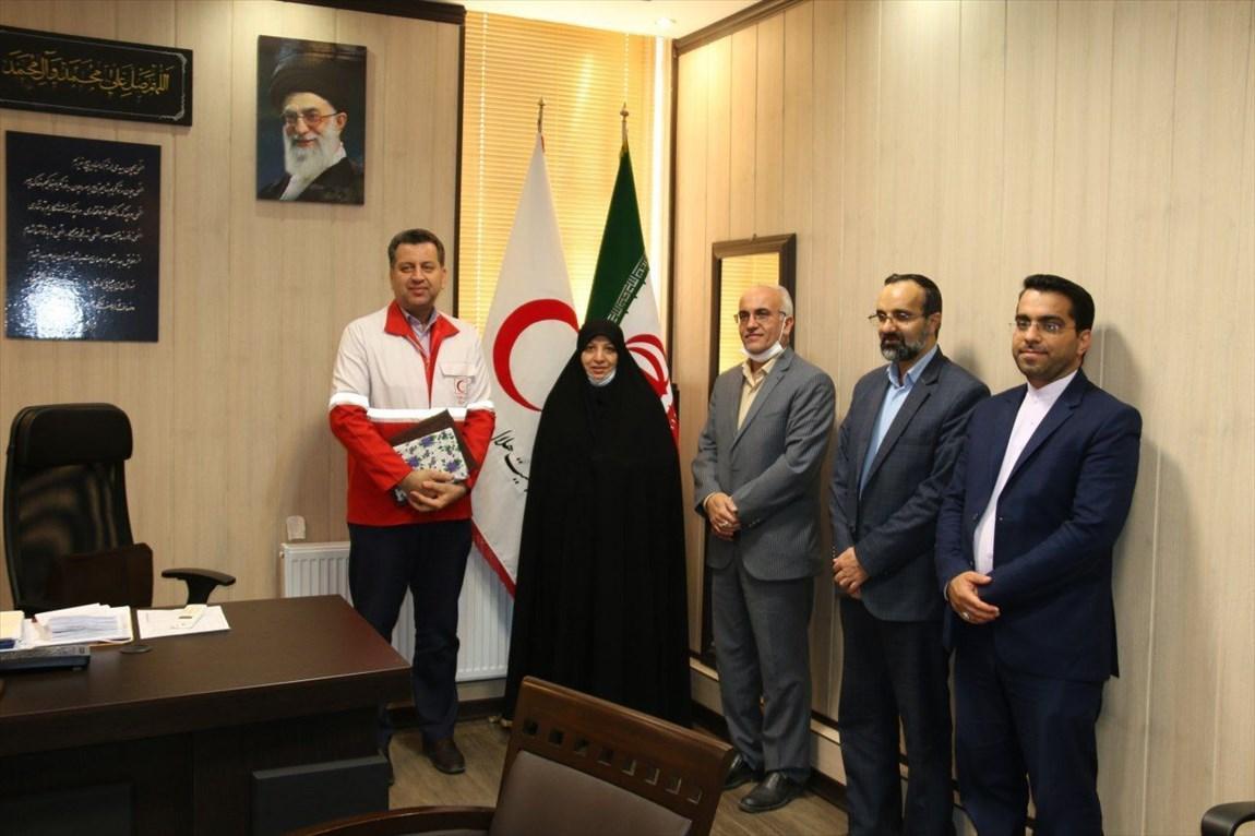 کانون های دانشجویی سرمایه هلال احمر در ایجاد حماسه و کمک کانون های دانشجویی سرمایه هلال احمر در ایجاد حماسه و کمک به مردم