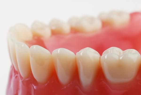 درمان با نانوزیم از ایجاد پلاک مضر دندان جلوگیری می نماید