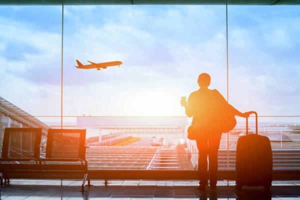 ارائه برنامه و راهنمای سفر به خریداران خدمات مسافرتی